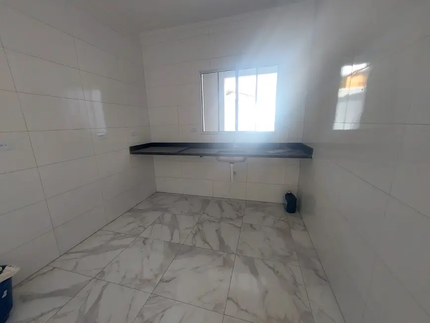 Foto 7 de Casa com 2 quartos à venda, 80m2 em Itanhaem - SP