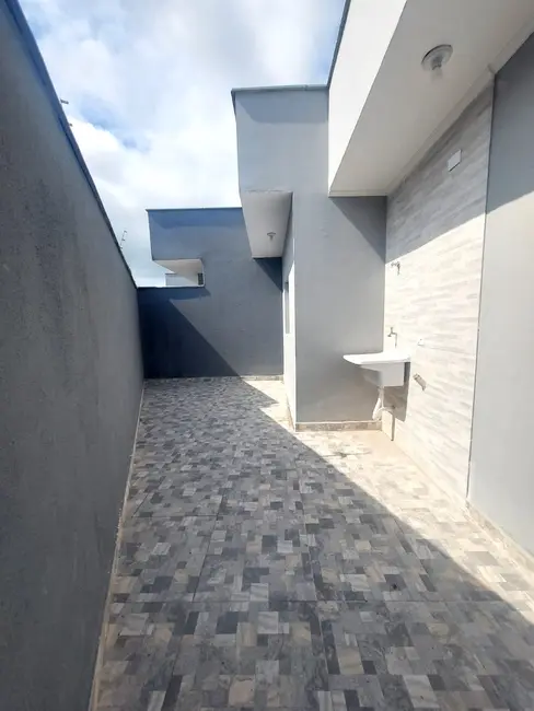 Foto 2 de Casa com 3 quartos à venda, 94m2 em Itanhaem - SP