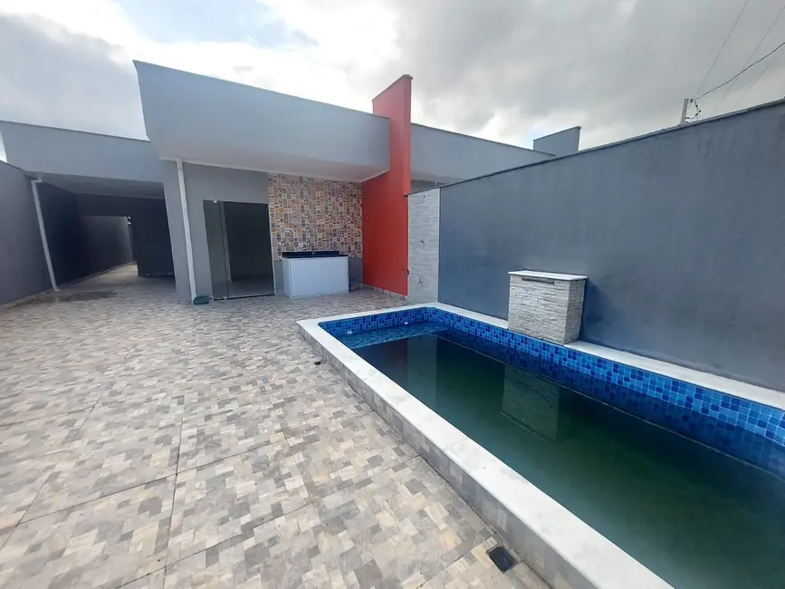 Foto 1 de Casa com 3 quartos à venda, 94m2 em Itanhaem - SP