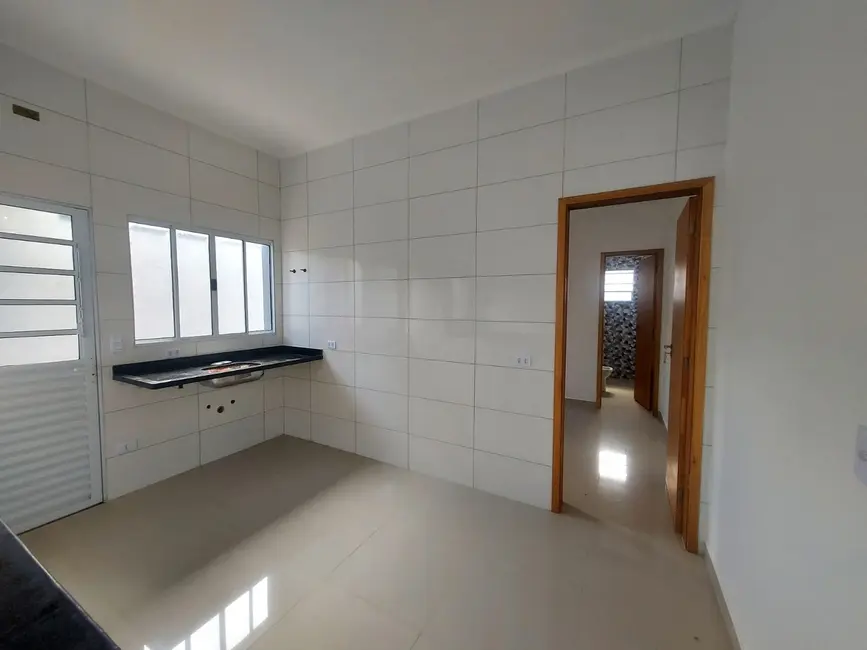 Foto 6 de Casa com 2 quartos à venda, 68m2 em Itanhaem - SP