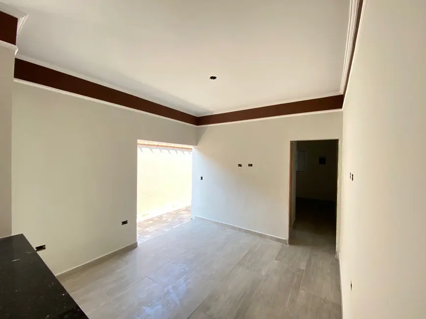 Foto 7 de Casa com 2 quartos à venda, 77m2 em Mongagua - SP