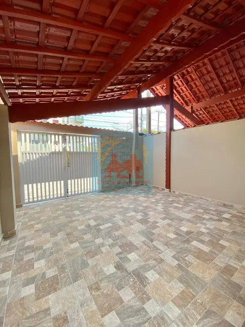 Foto 3 de Casa com 2 quartos à venda, 77m2 em Mongagua - SP