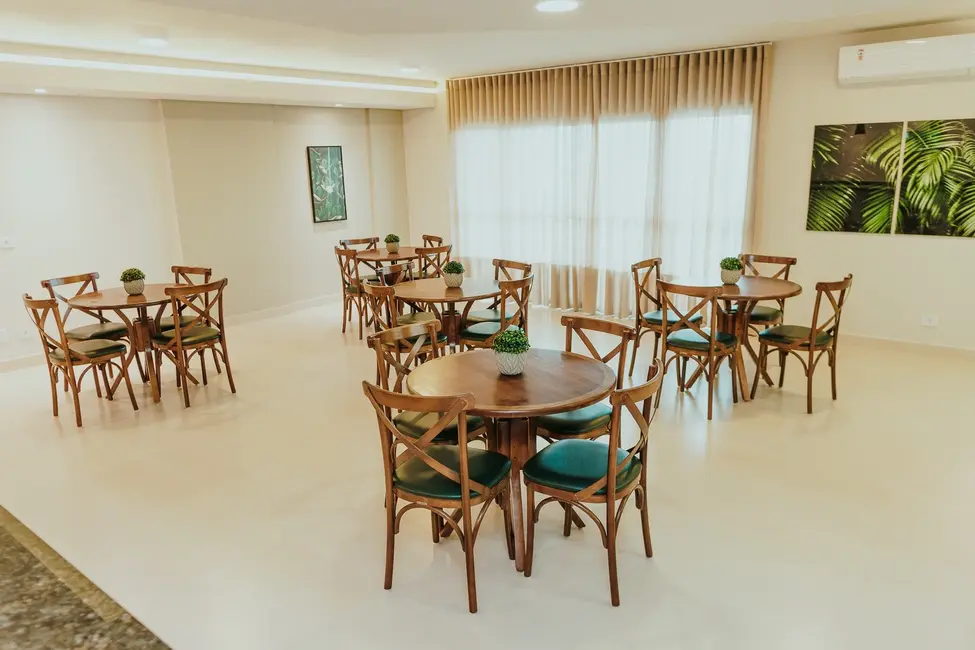 Foto 6 de Apartamento com 2 quartos à venda, 77m2 em Mongagua - SP