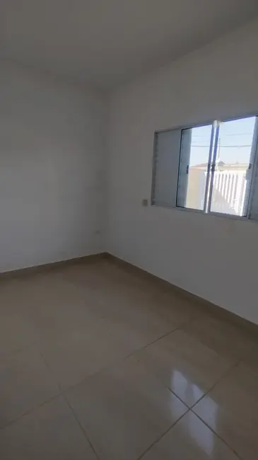 Foto 5 de Casa com 2 quartos à venda, 66m2 em Mongagua - SP