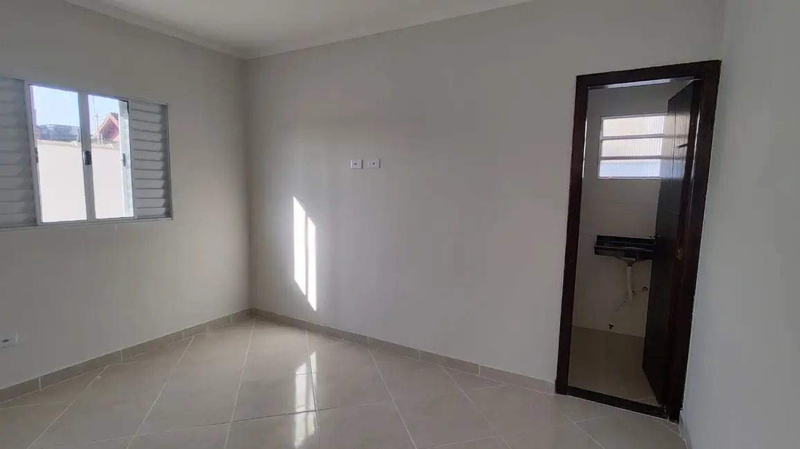 Foto 7 de Casa com 2 quartos à venda, 60m2 em Mongagua - SP