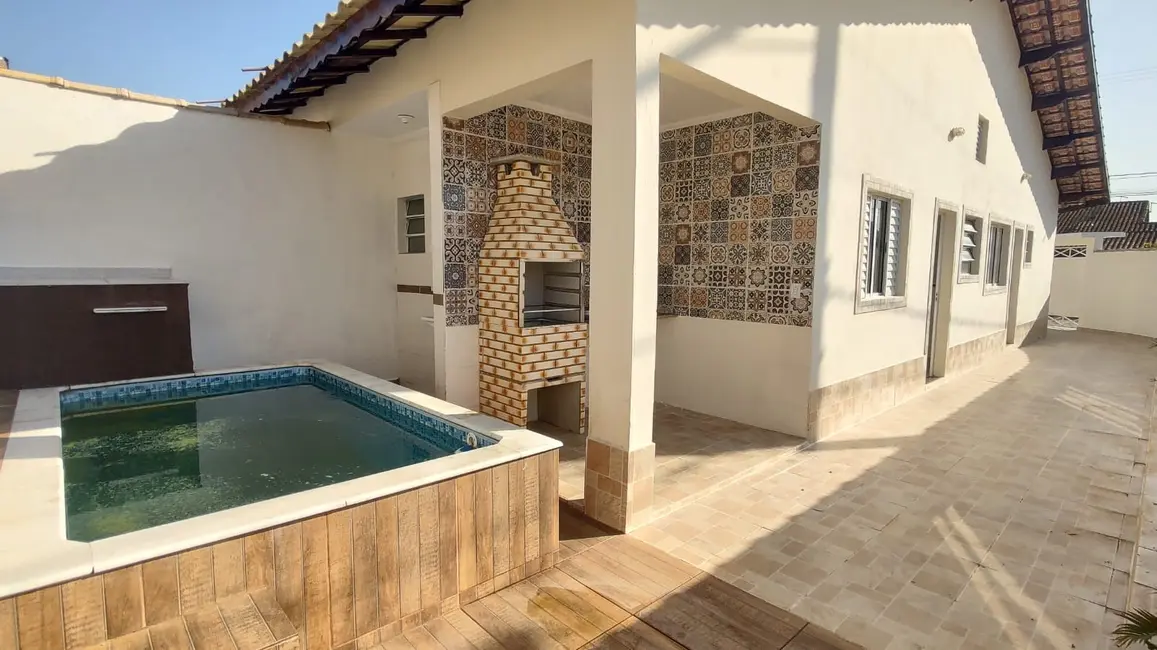 Foto 3 de Casa com 2 quartos à venda, 60m2 em Mongagua - SP