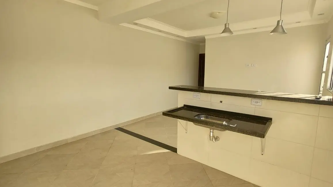 Foto 8 de Casa com 2 quartos à venda, 60m2 em Mongagua - SP