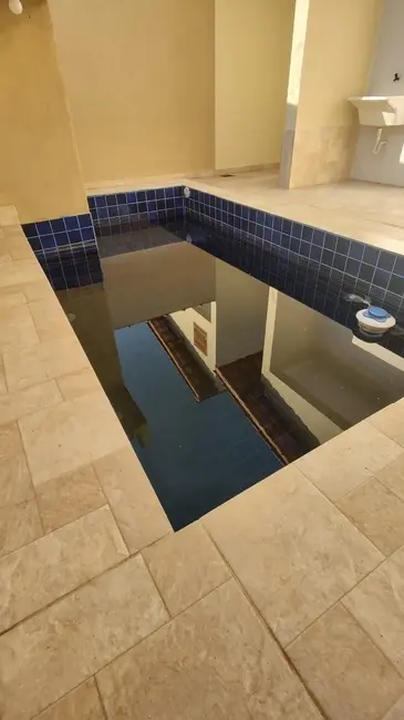 Foto 9 de Casa com 2 quartos à venda, 66m2 em Mongagua - SP