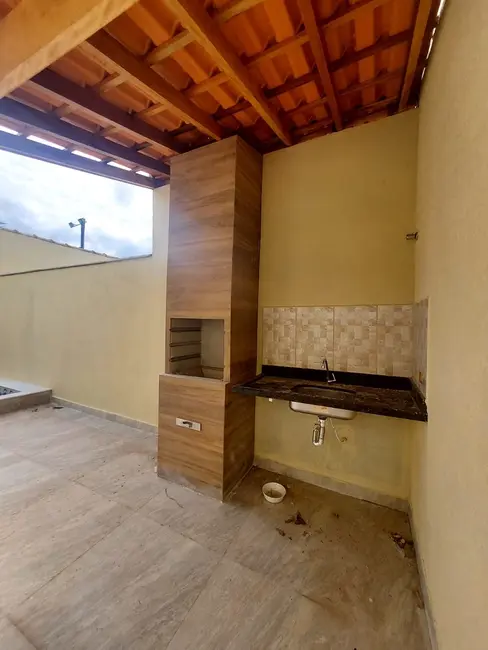 Foto 4 de Casa com 2 quartos à venda, 70m2 em Itanhaem - SP