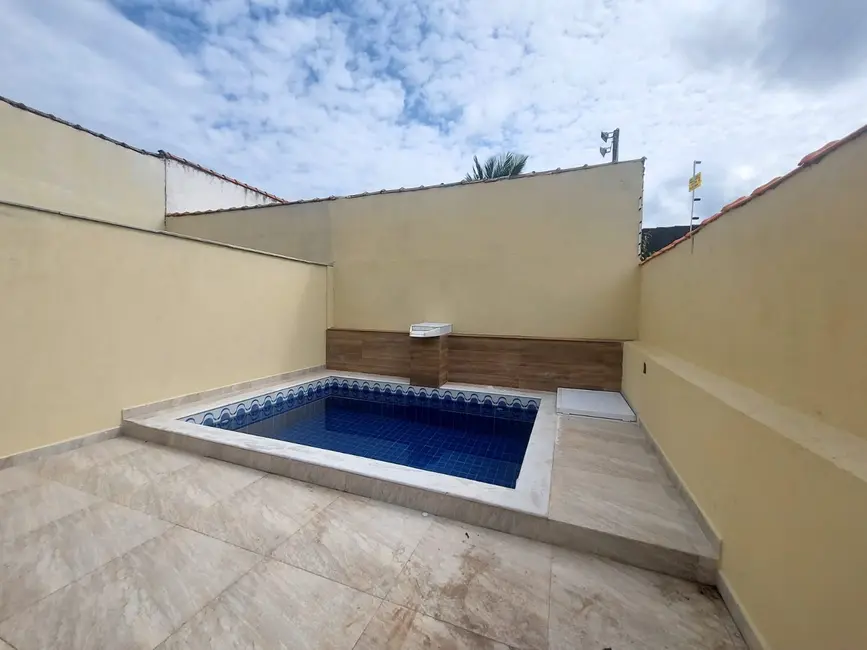 Foto 3 de Casa com 2 quartos à venda, 70m2 em Itanhaem - SP