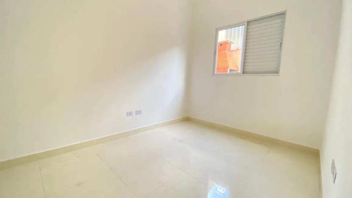 Casa com 2 quartos à venda, 40m2 em Maracanã, Praia Grande - SP - imagem 6 Foto 6 de Casa com 2 quartos à venda, 40m2 em Maracanã, Praia Grande - SP