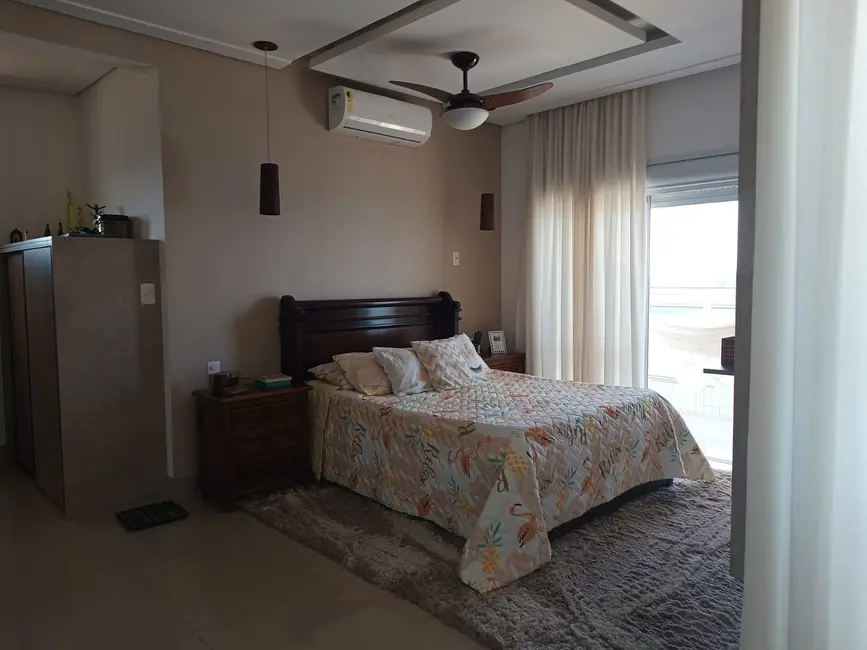 Apartamento com 4 quartos à venda, 315m2 em Canto do Forte, Praia Grande - SP - imagem 7 Foto 7 de Apartamento com 4 quartos à venda, 315m2 em Canto do Forte, Praia Grande - SP