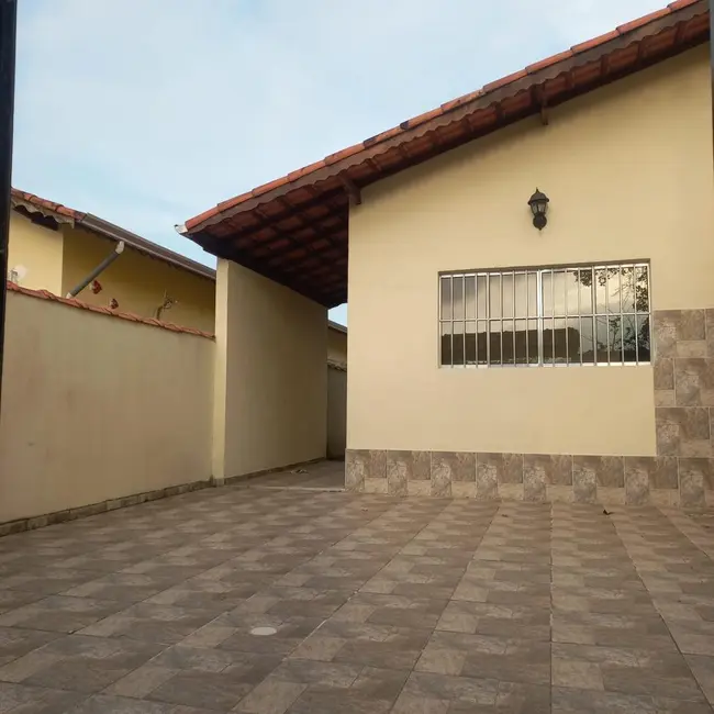 Foto 1 de Casa com 2 quartos à venda, 91m2 em Mongagua - SP