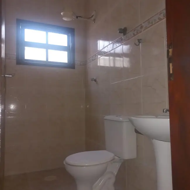 Foto 4 de Casa com 2 quartos à venda, 79m2 em Mongagua - SP