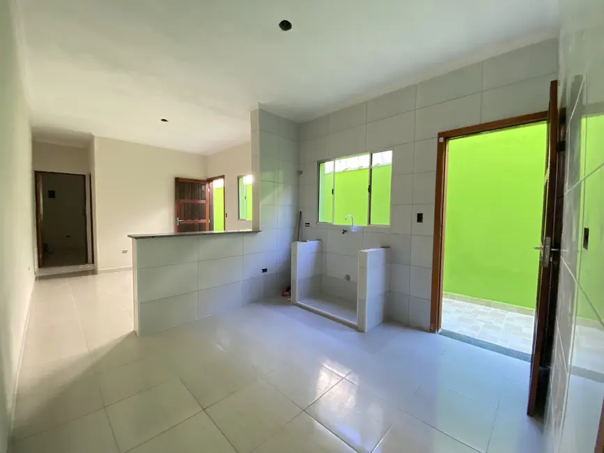 Foto 7 de Casa com 2 quartos à venda, 70m2 em Mongagua - SP