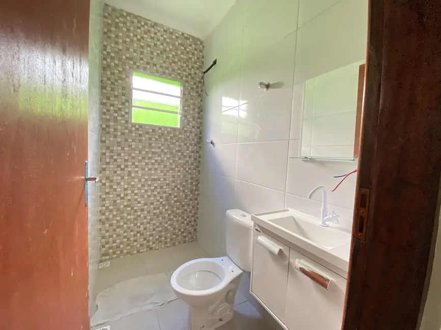 Foto 6 de Casa com 2 quartos à venda, 70m2 em Mongagua - SP