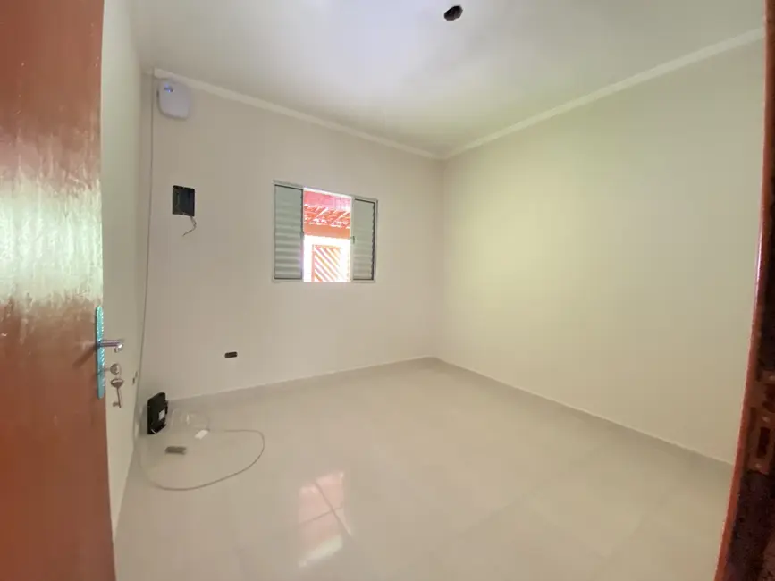 Foto 5 de Casa com 2 quartos à venda, 70m2 em Mongagua - SP
