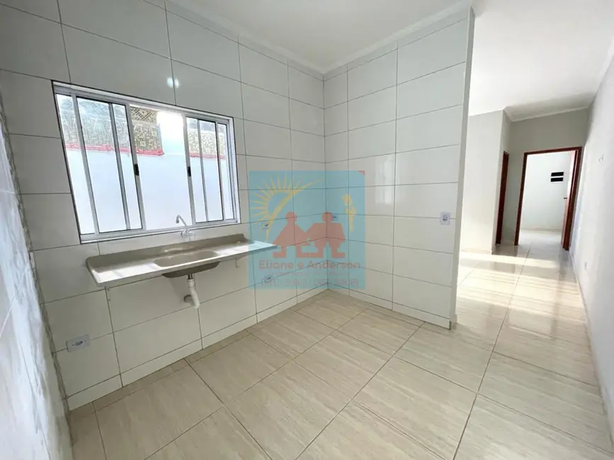 Foto 8 de Casa com 2 quartos à venda, 56m2 em Mongagua - SP