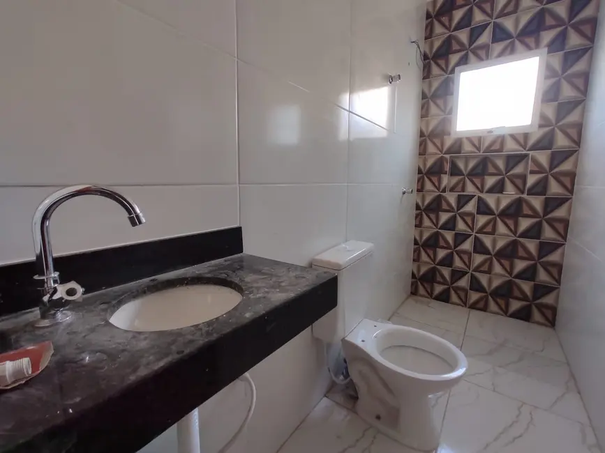 Foto 4 de Casa com 2 quartos à venda, 87m2 em Itanhaem - SP