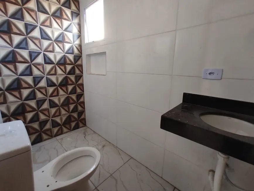 Foto 8 de Casa com 2 quartos à venda, 87m2 em Itanhaem - SP