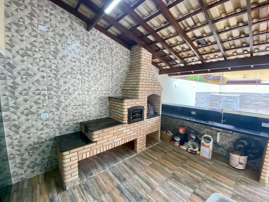 Foto 8 de Casa com 3 quartos à venda, 120m2 em Itanhaem - SP