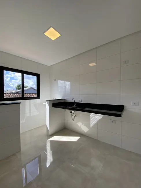 Casa com 2 quartos à venda, 52m2 em Guilhermina, Praia Grande - SP - imagem 5 Foto 5 de Casa com 2 quartos à venda, 52m2 em Guilhermina, Praia Grande - SP