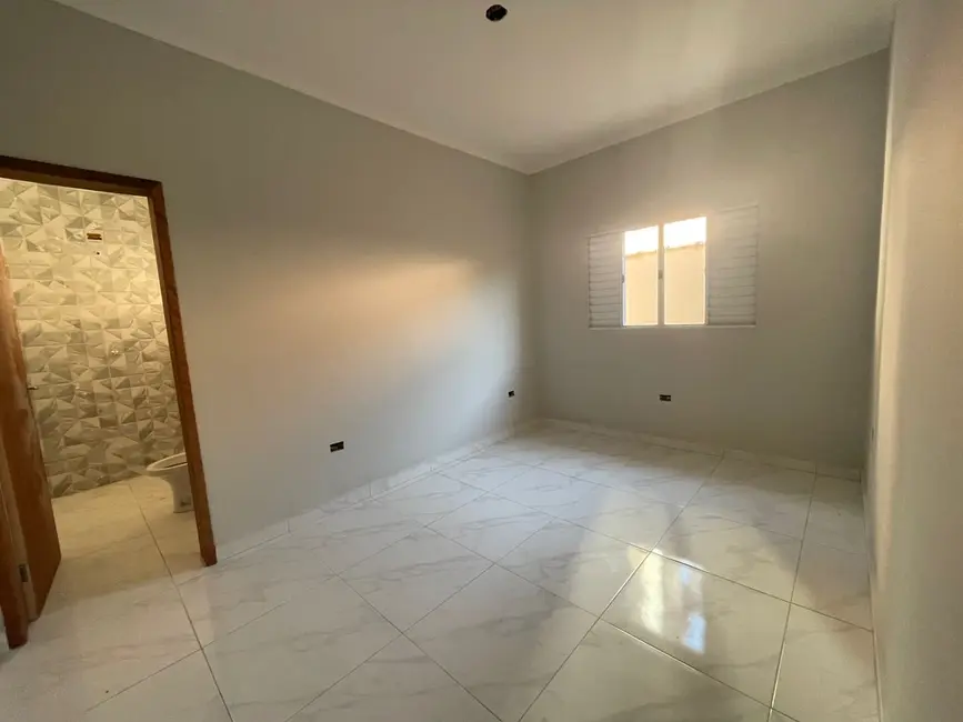 Foto 5 de Casa com 2 quartos à venda, 88m2 em Mongagua - SP