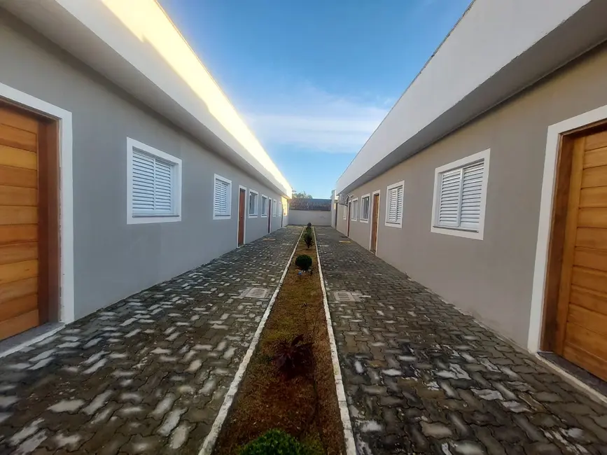 Foto 3 de Casa com 2 quartos à venda, 48m2 em Itanhaem - SP