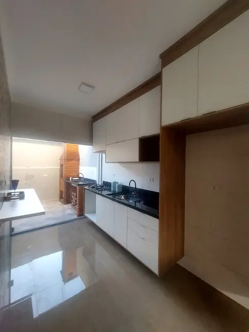 Foto 9 de Casa com 2 quartos à venda, 48m2 em Itanhaem - SP