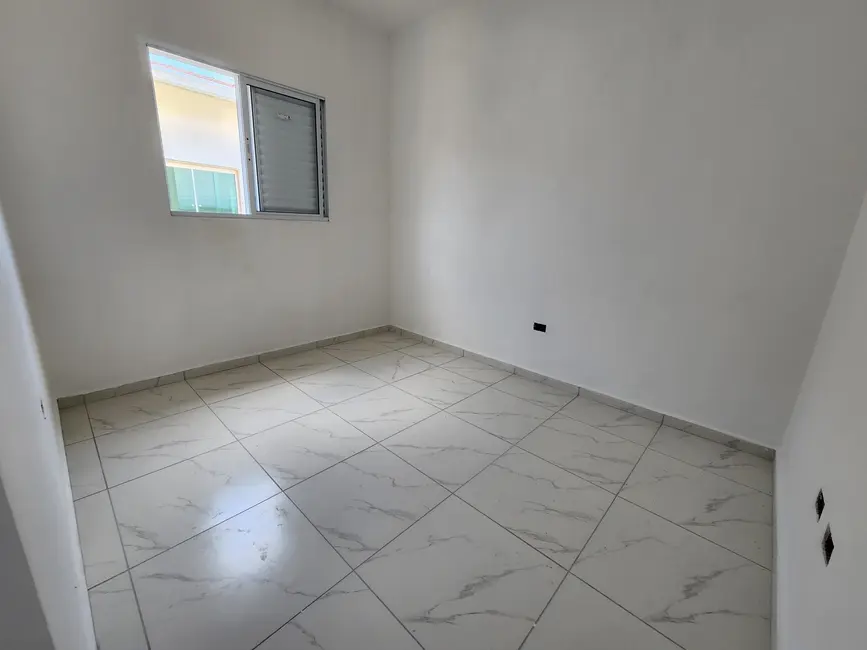 Foto 4 de Casa com 2 quartos à venda, 66m2 em Itanhaem - SP