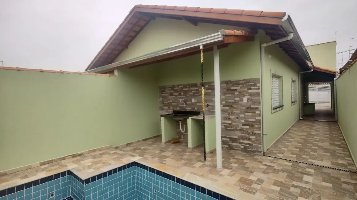 Foto 5 de Casa com 2 quartos à venda, 60m2 em Itanhaem - SP