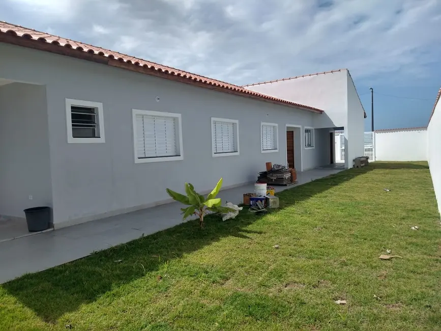 Foto 8 de Casa com 3 quartos à venda, 110m2 em Itanhaem - SP