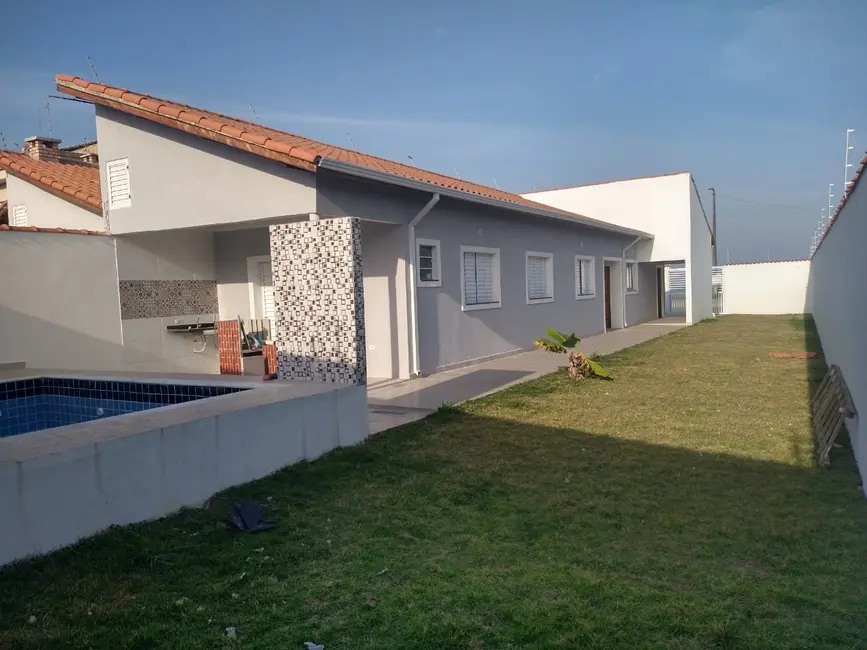 Foto 2 de Casa com 3 quartos à venda, 110m2 em Itanhaem - SP