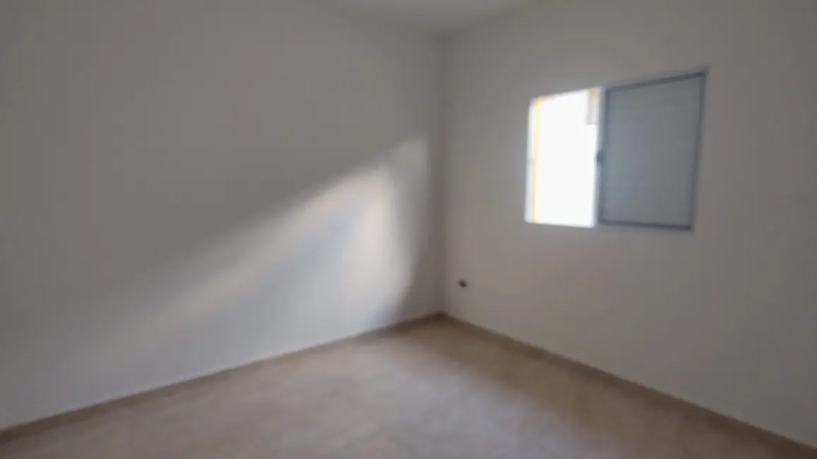 Casa com 2 quartos à venda, 60m2 em Itanhaem - SP - imagem 5 Foto 5 de Casa com 2 quartos à venda, 60m2 em Itanhaem - SP