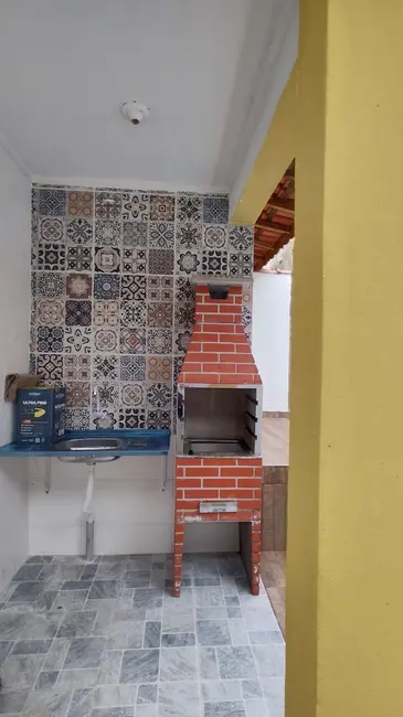 Foto 3 de Casa com 2 quartos à venda, 60m2 em Mongagua - SP