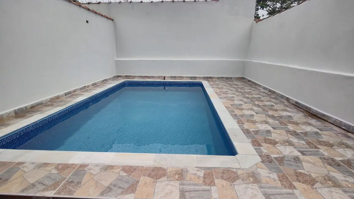 Foto 9 de Casa com 2 quartos à venda, 90m2 em Mongagua - SP
