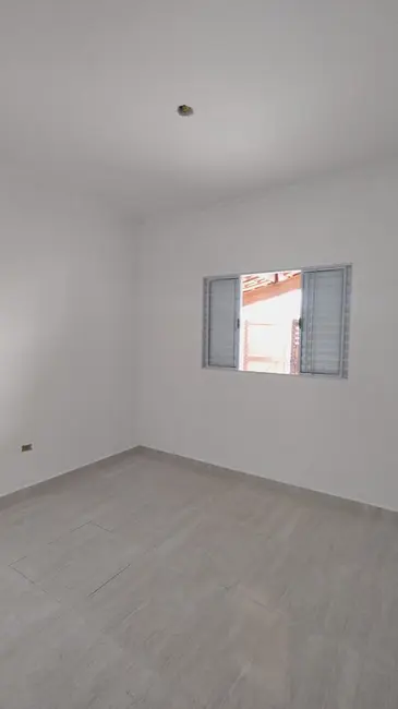 Foto 6 de Casa com 2 quartos à venda, 90m2 em Mongagua - SP
