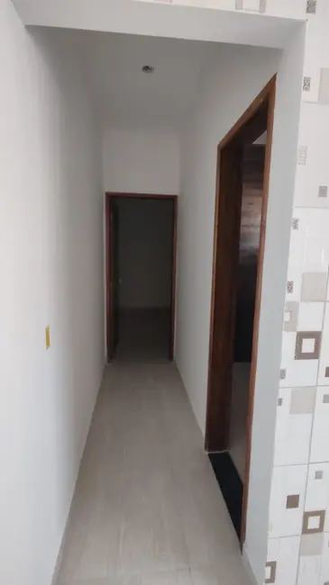 Foto 4 de Casa com 2 quartos à venda, 90m2 em Mongagua - SP