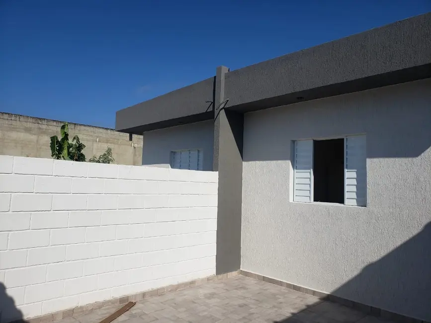 Foto 4 de Casa com 2 quartos à venda, 56m2 em Itanhaem - SP