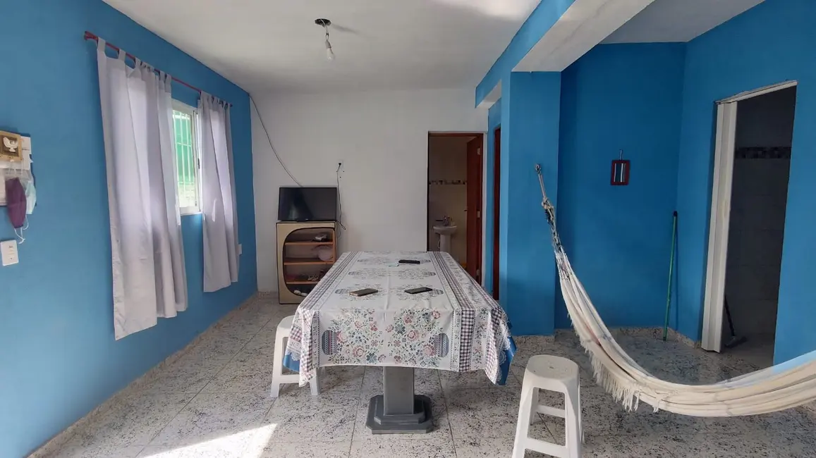 Foto 9 de Casa com 2 quartos à venda, 67m2 em Itanhaem - SP