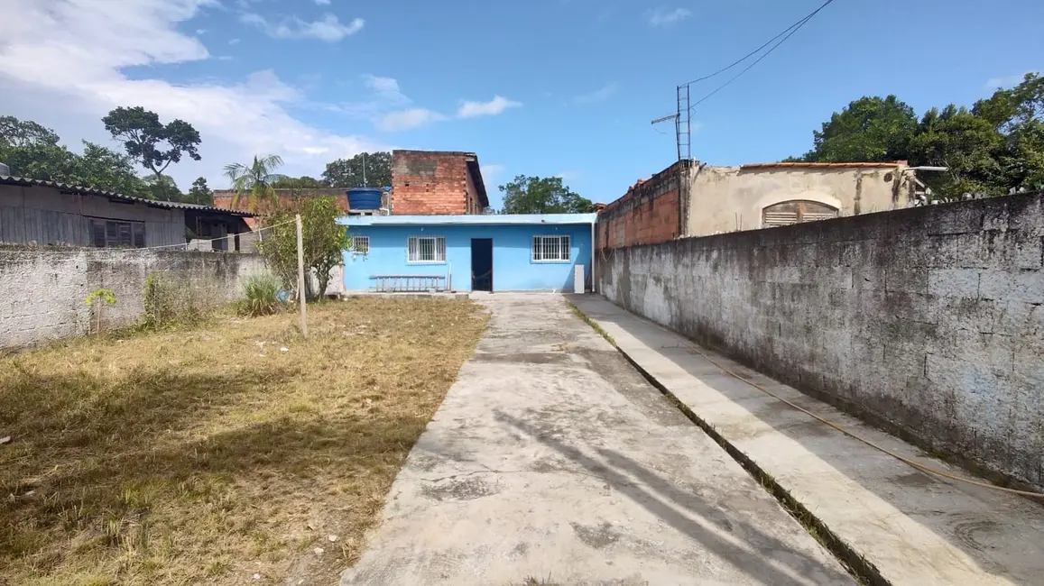 Foto 1 de Casa com 2 quartos à venda, 67m2 em Itanhaem - SP
