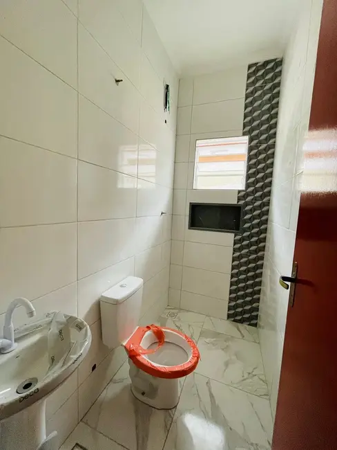 Foto 7 de Casa com 2 quartos à venda, 77m2 em Mongagua - SP