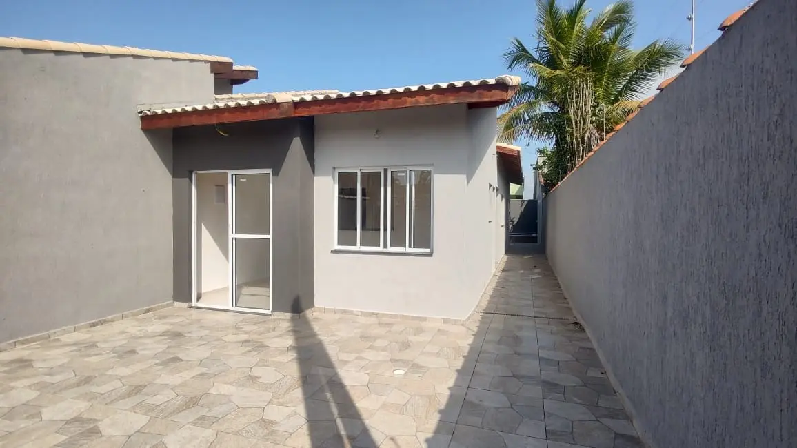 Foto 2 de Casa com 2 quartos à venda, 60m2 em Itanhaem - SP