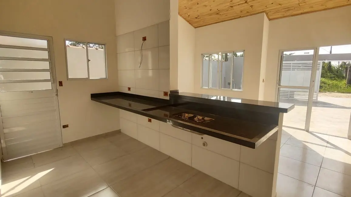 Foto 8 de Casa com 2 quartos à venda, 60m2 em Itanhaem - SP
