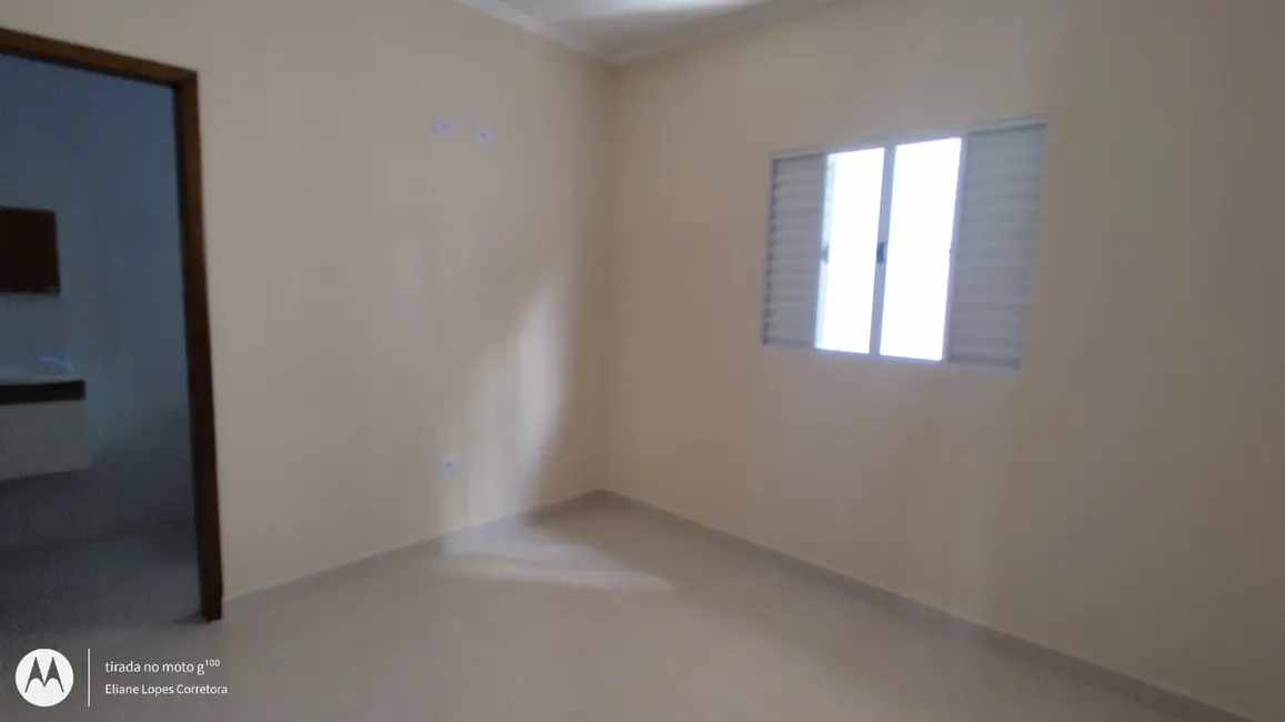 Foto 7 de Casa com 2 quartos à venda, 68m2 em Mongagua - SP