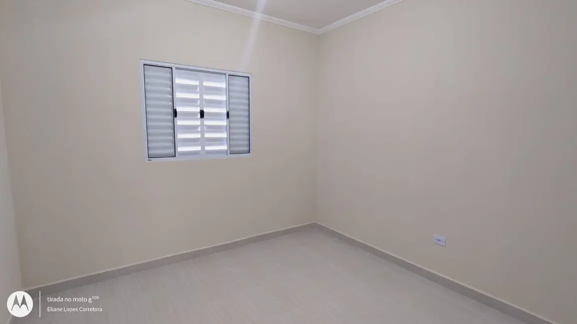 Foto 8 de Casa com 2 quartos à venda, 68m2 em Mongagua - SP