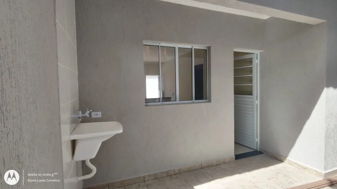 Foto 6 de Casa com 2 quartos à venda, 68m2 em Mongagua - SP