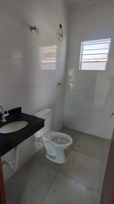 Foto 2 de Casa com 2 quartos à venda, 50m2 em Itanhaem - SP