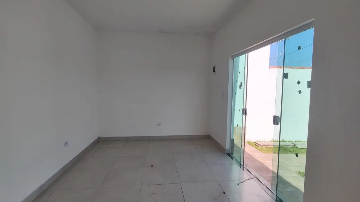 Foto 3 de Casa com 2 quartos à venda, 50m2 em Itanhaem - SP