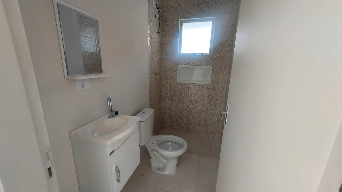 Foto 8 de Casa com 2 quartos à venda, 80m2 em Itanhaem - SP